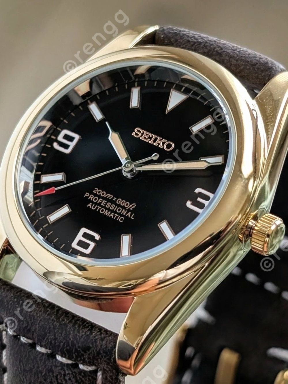 36mm Seiko TMI VH31 Black Dial Gold Case Mod Dress Watch Smooth Sweep Second